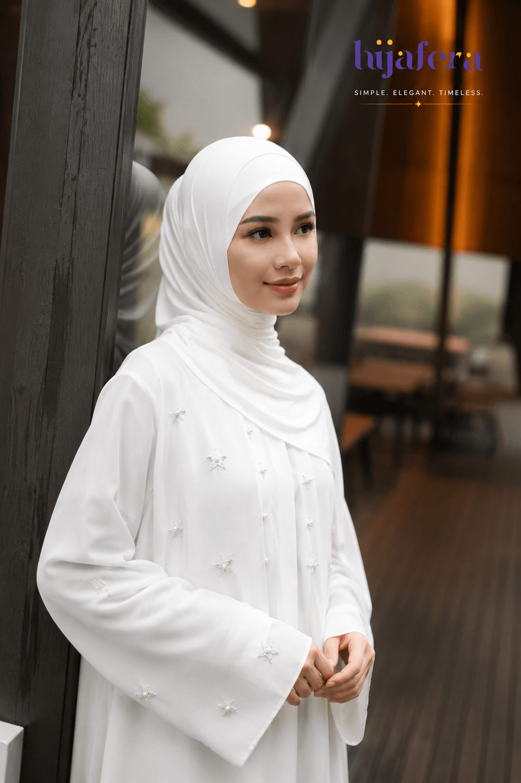 Zahra Luna Abaya