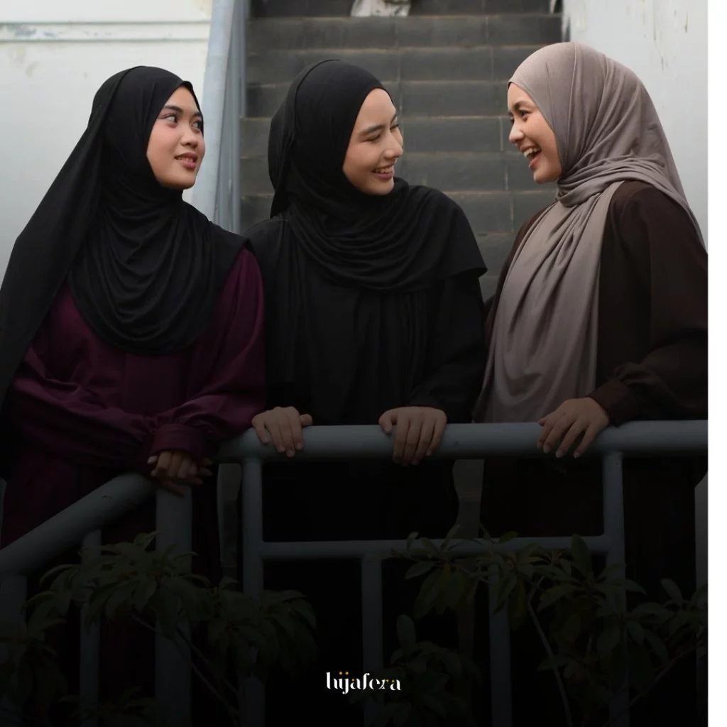 Halia Button Abaya – Minimalist Flowy Dress with Full Front Buttons |  Hijafera